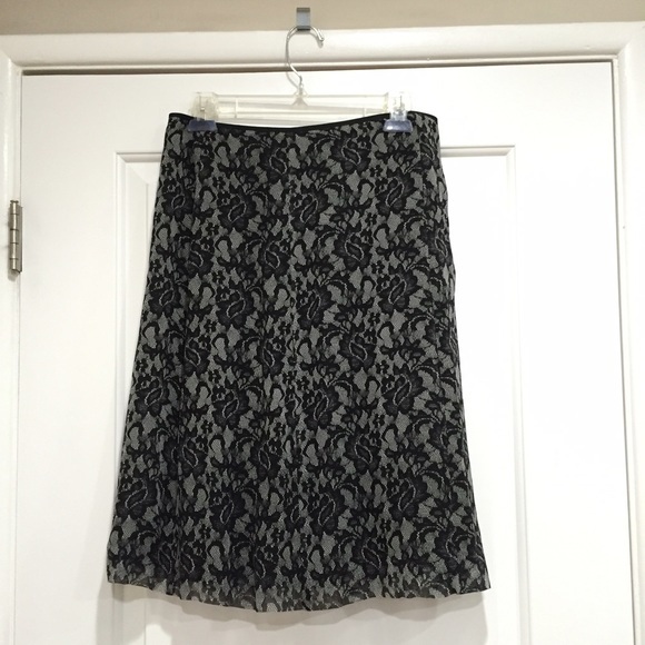 pleinair Dresses & Skirts - Pleinair skirt. Looks like Lace-Size M
